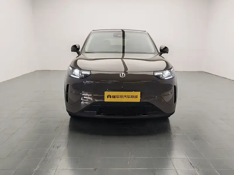 2026 Leapmotor A10 с пробегом 1 600 км