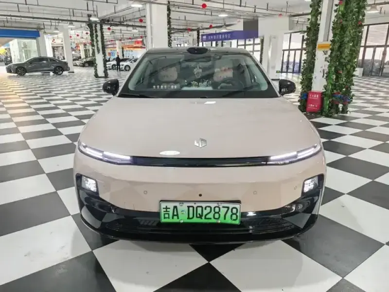 2025 Leapmotor B01 с пробегом 34 000 км