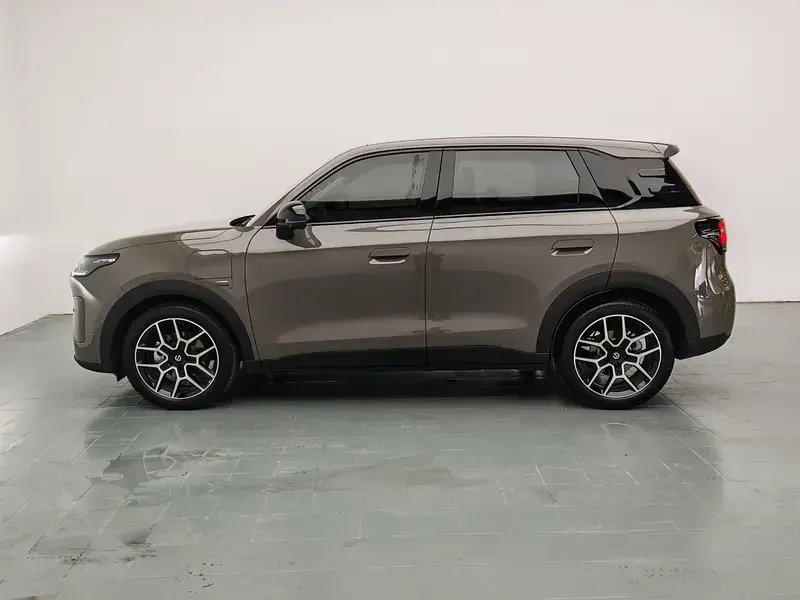 2026 Leapmotor A10 с пробегом 1 600 км