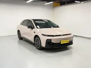 2025 Leapmotor B01 с пробегом 13 400 км
