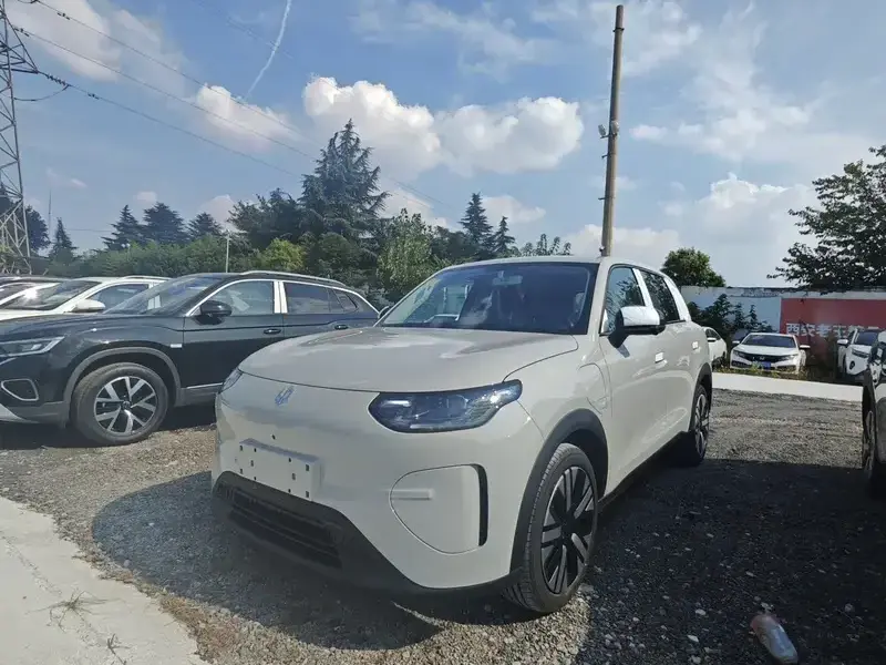 2026 Leapmotor A10 с пробегом 100 км