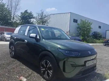 2026 Leapmotor A10 с пробегом 100 км