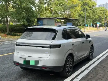 2025 Leapmotor B10 с пробегом 50 000 км