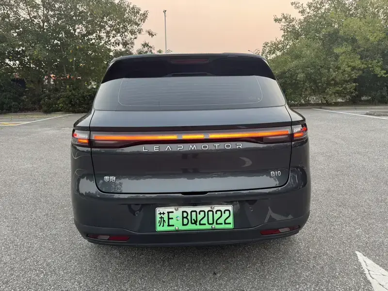 2025 Leapmotor B10 с пробегом 20 000 км