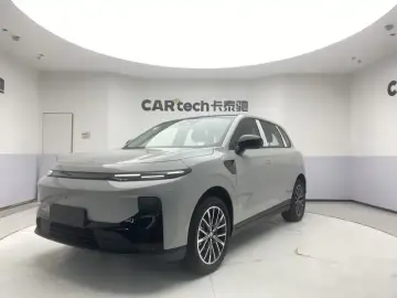 Leapmotor B10