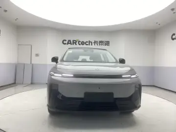 2025 Leapmotor B10 с пробегом 100 км