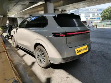 2025 Leapmotor B10 с пробегом 19 300 км