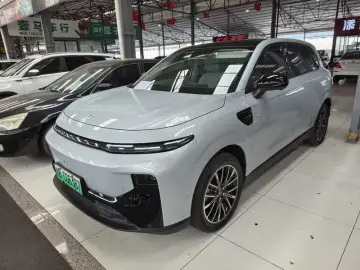 2025 Leapmotor B10 с пробегом 27 000 км