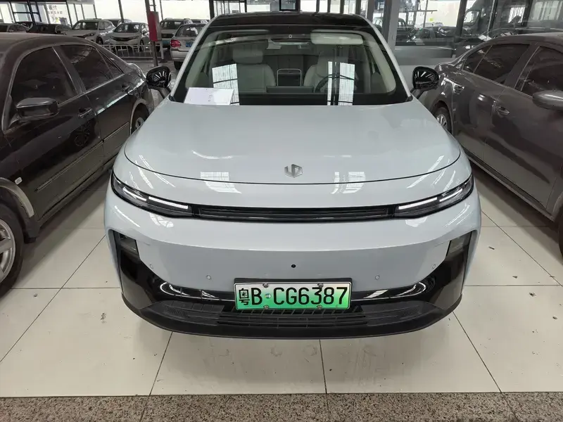2025 Leapmotor B10 с пробегом 27 000 км