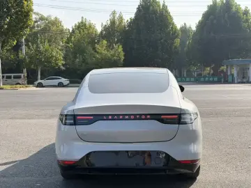 2024 Leapmotor C01 с пробегом 50 000 км