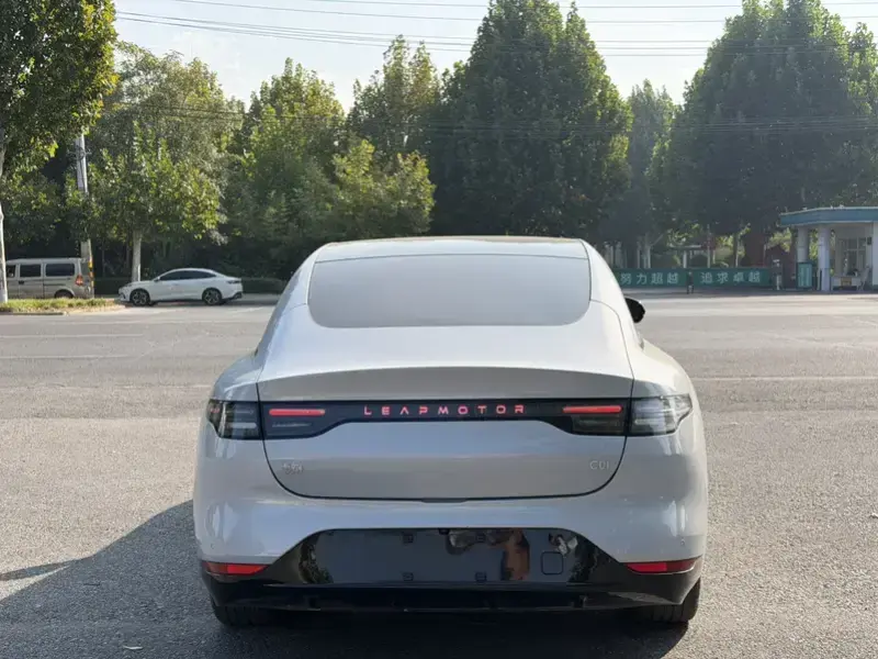 2024 Leapmotor C01 с пробегом 50 000 км