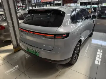 2025 Leapmotor B10 с пробегом 27 000 км