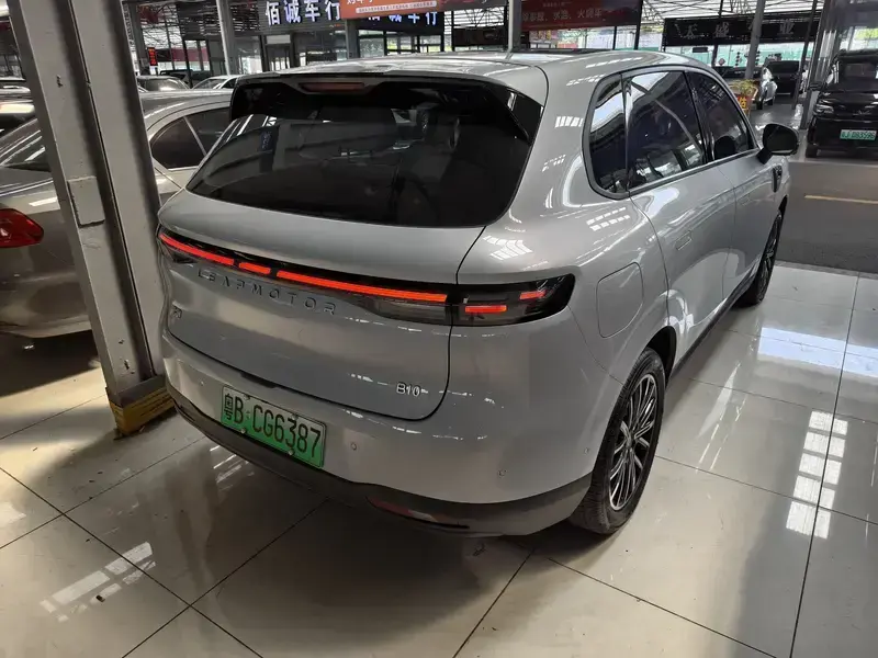 2025 Leapmotor B10 с пробегом 27 000 км