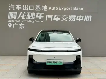2025 Leapmotor B10 с пробегом 19 000 км