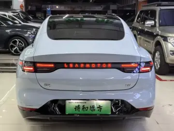 2023 Leapmotor C01 с пробегом 49 000 км