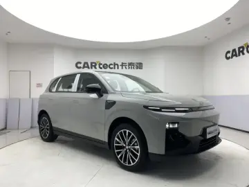 2025 Leapmotor B10 с пробегом 100 км