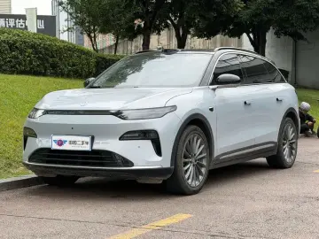 Leapmotor C11