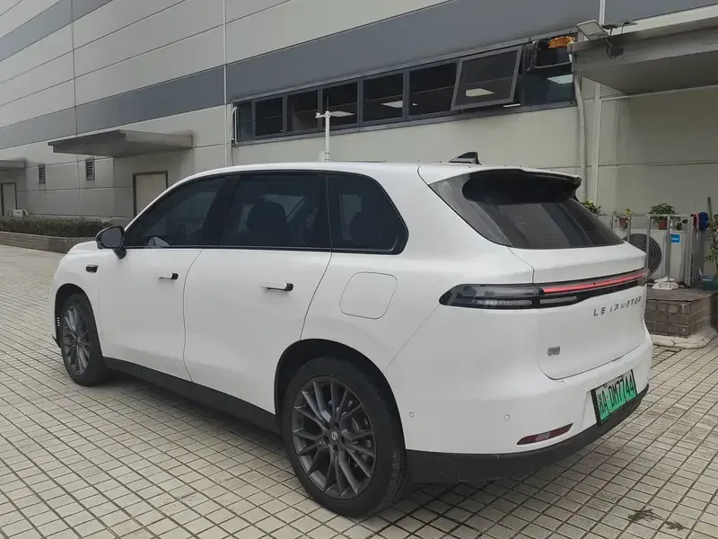 2026 Leapmotor C10 с пробегом 15 000 км