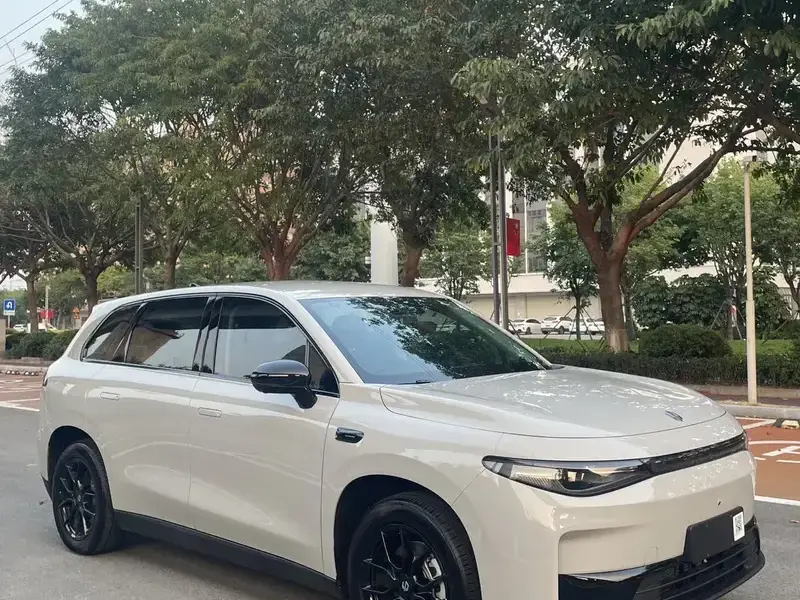 2024 Leapmotor C10 с пробегом 7 000 км