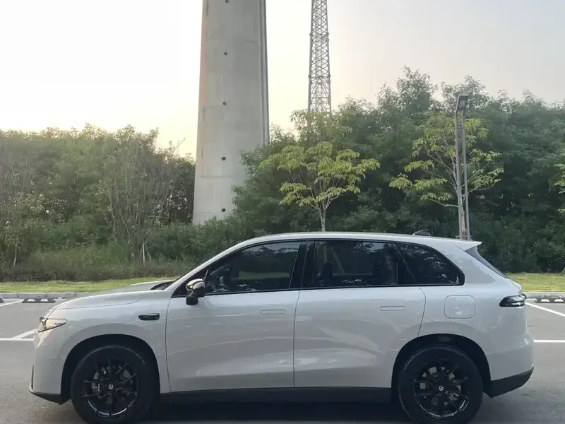 2024 Leapmotor C10 с пробегом 7 000 км