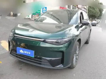 Leapmotor C10