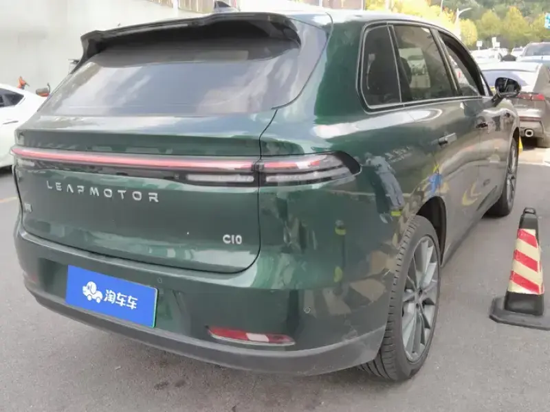 2026 Leapmotor C10 с пробегом 14 000 км