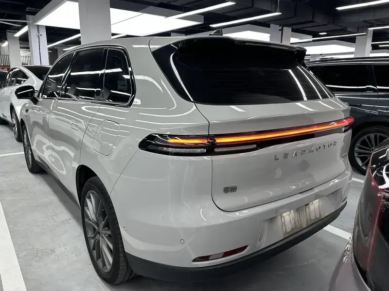 2024 Leapmotor C10 с пробегом 18 000 км
