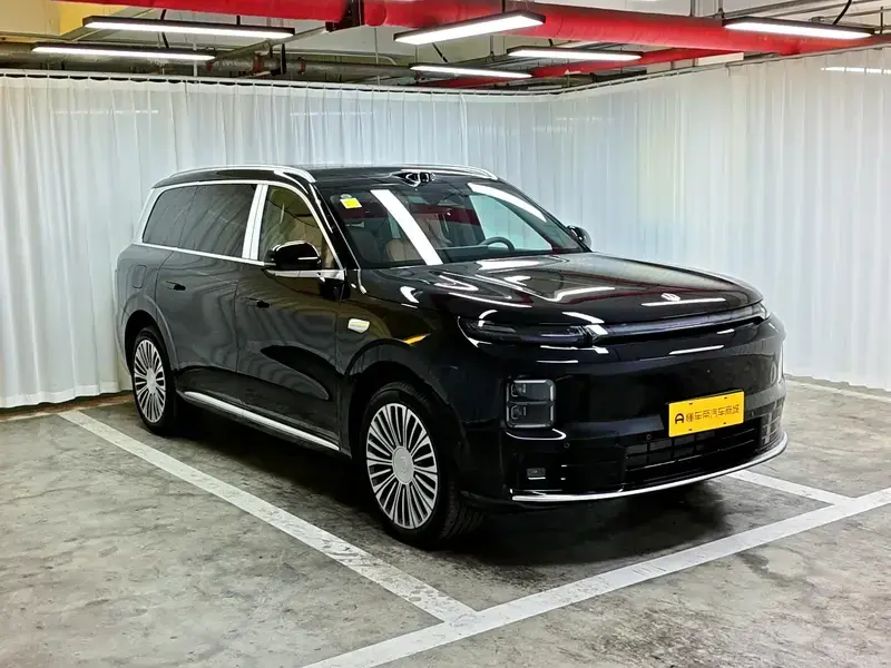 2026 Leapmotor D19 с пробегом 400 км