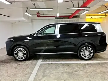 2026 Leapmotor D19 с пробегом 400 км