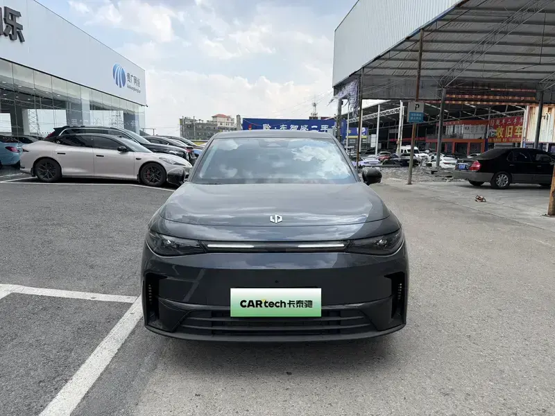 2024 Leapmotor C10 с пробегом 29 000 км