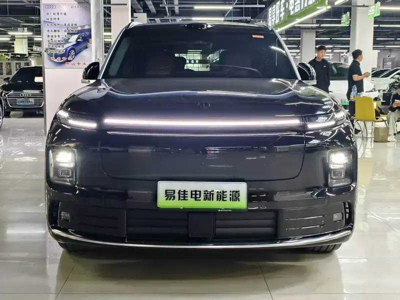 2026 Leapmotor D19 с пробегом 1 000 км