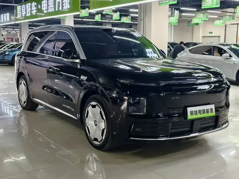 2026 Leapmotor D19 с пробегом 1 000 км