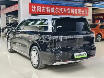 2026 Leapmotor D19 с пробегом 1 000 км