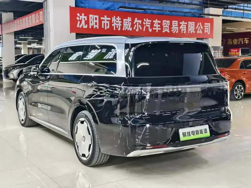 2026 Leapmotor D19 с пробегом 1 000 км