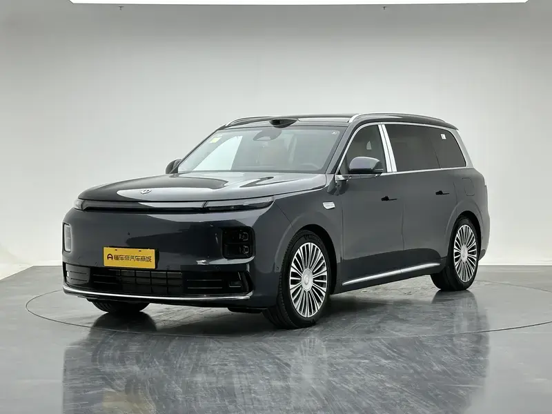 2026 Leapmotor D19 с пробегом 200 км