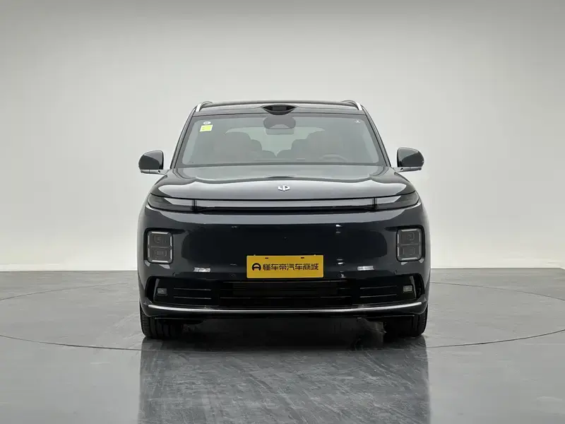 2026 Leapmotor D19 с пробегом 200 км