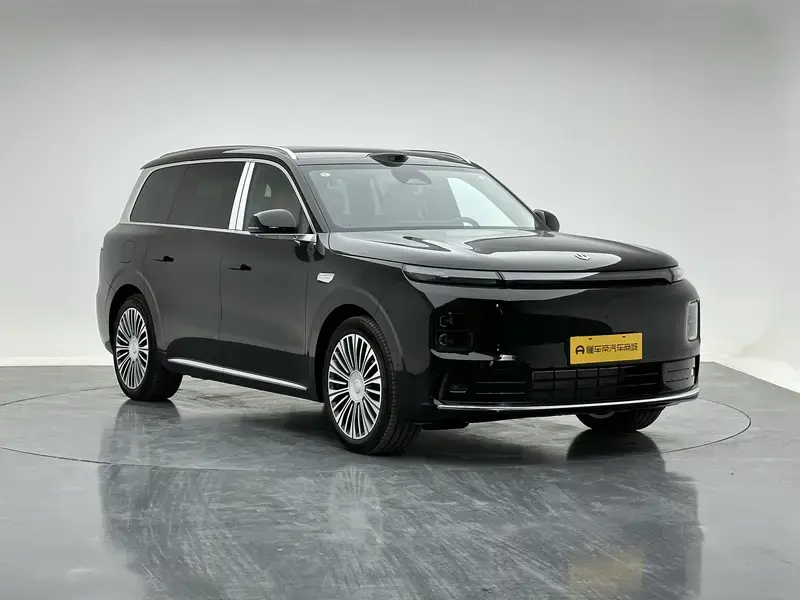 2026 Leapmotor D19 с пробегом 100 км