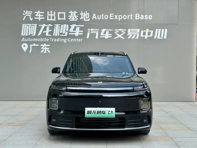 2026 Leapmotor D19 с пробегом 3 000 км