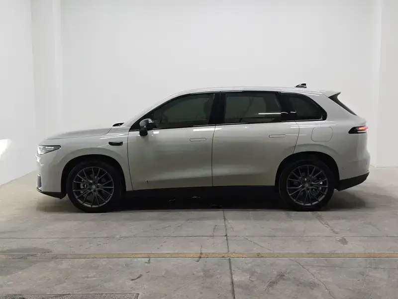 2024 Leapmotor C10 с пробегом 28 600 км