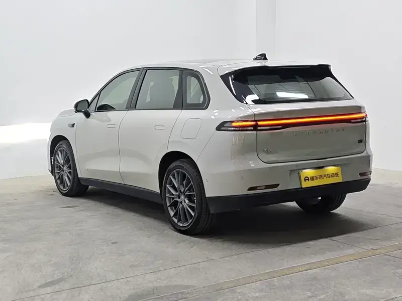 2024 Leapmotor C10 с пробегом 28 600 км