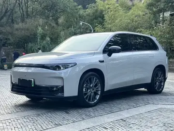 Leapmotor C10