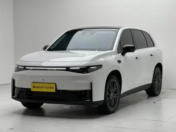 Leapmotor C10