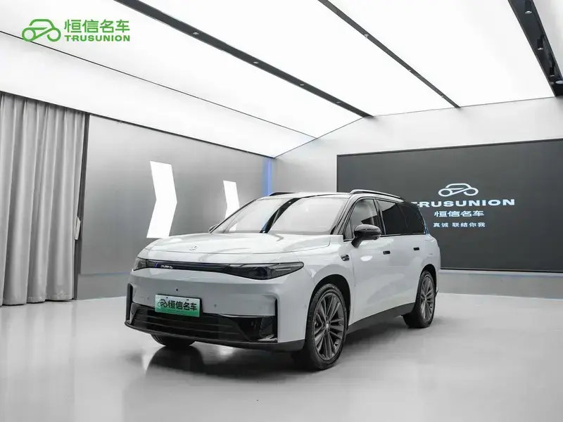 2026 Leapmotor C16 с пробегом 10 900 км