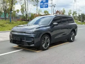 Leapmotor C16