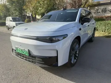 2026 Leapmotor C16 с пробегом 25 000 км