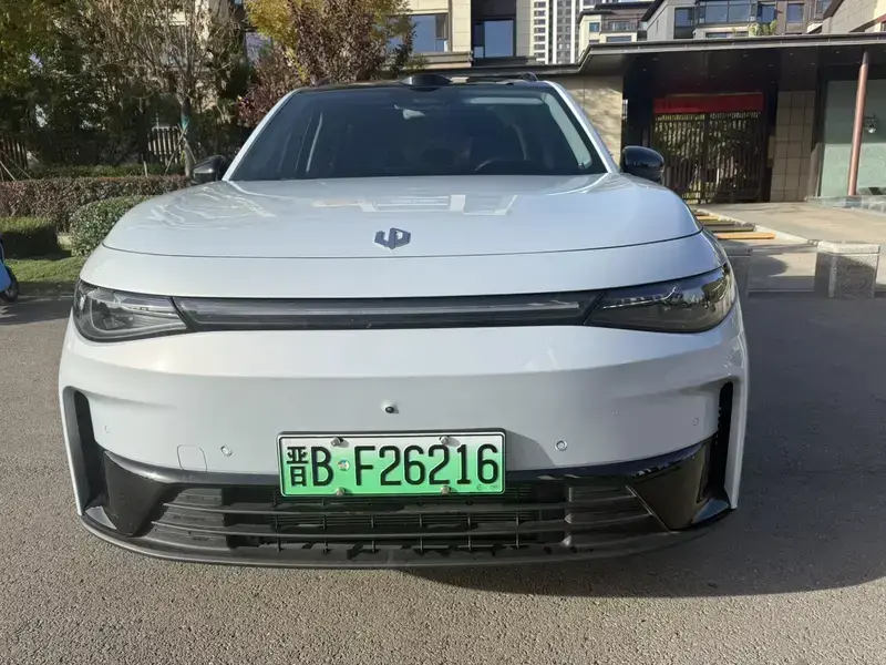 2026 Leapmotor C16 с пробегом 25 000 км