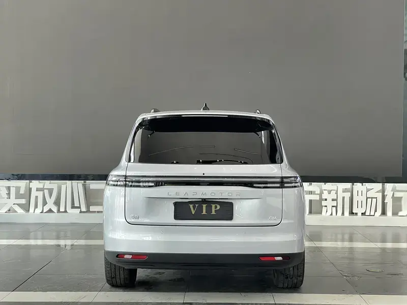2024 Leapmotor C16 с пробегом 33 000 км