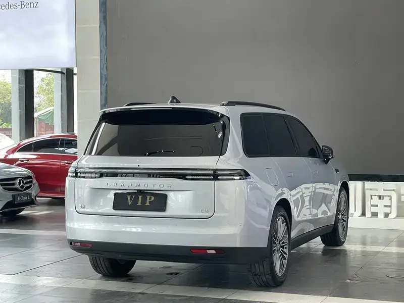 2024 Leapmotor C16 с пробегом 33 000 км