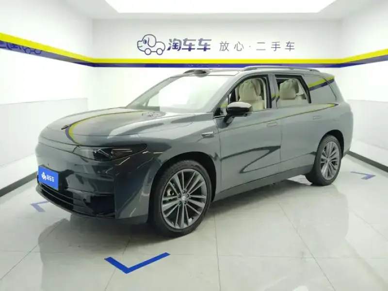 2024 Leapmotor C16 с пробегом 18 000 км