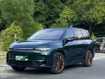 2024 Leapmotor C16 с пробегом 35 000 км